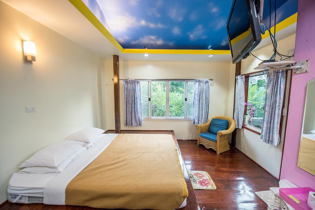 Poomvarin Resort Ban Wang Takhrai Quarto foto